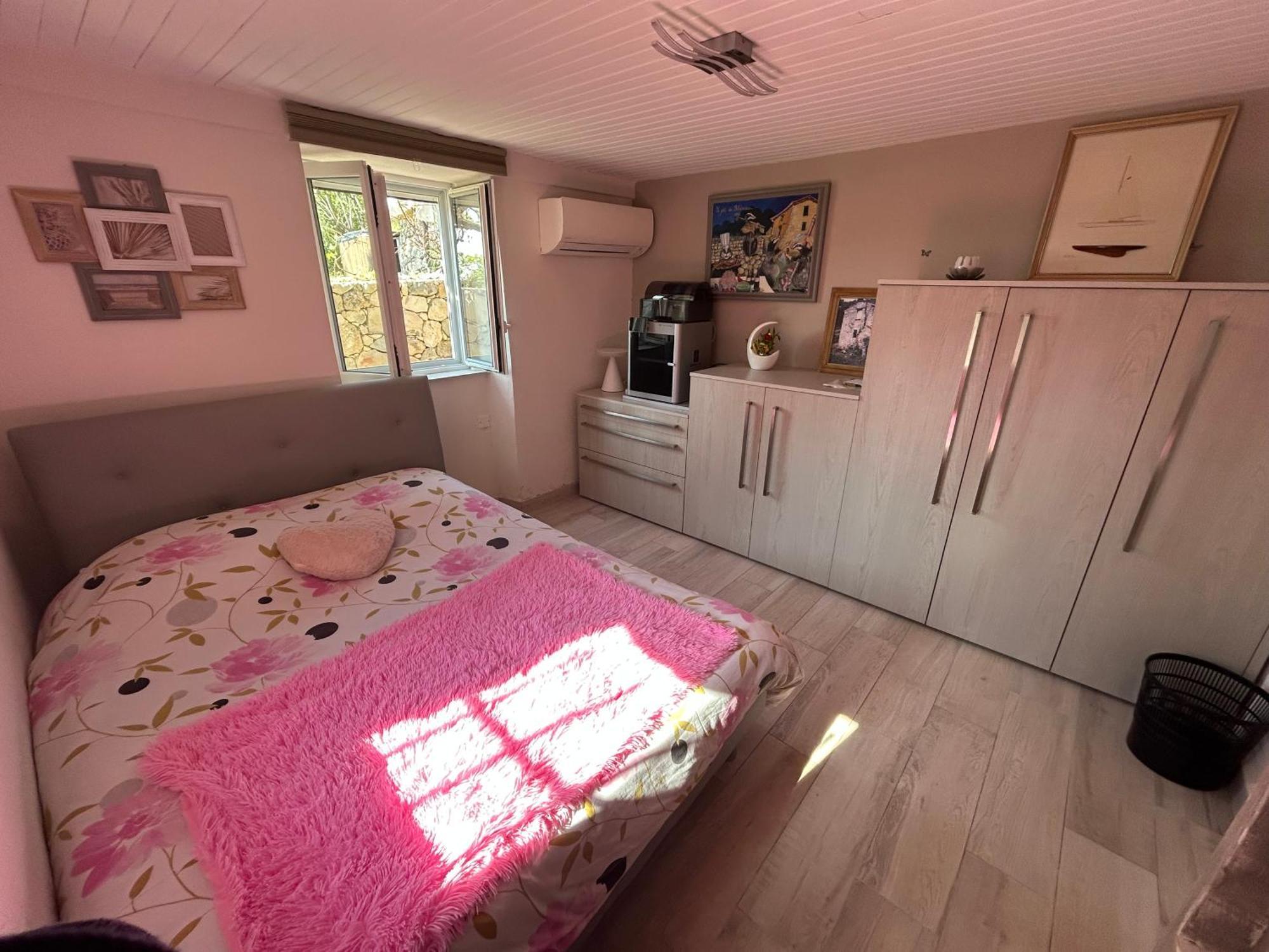 Hébergement de vacances Maison En Pierre, 3 A 15 Mn Du Centre De Menton Et Des Plages Sainte-Agnes (Alpes-Maritimes)